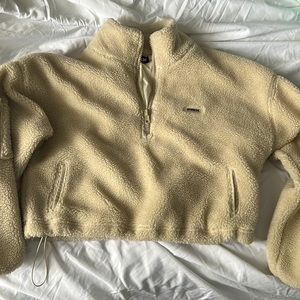 prix workshop teddy cropped half zip jacket in cream nude tan